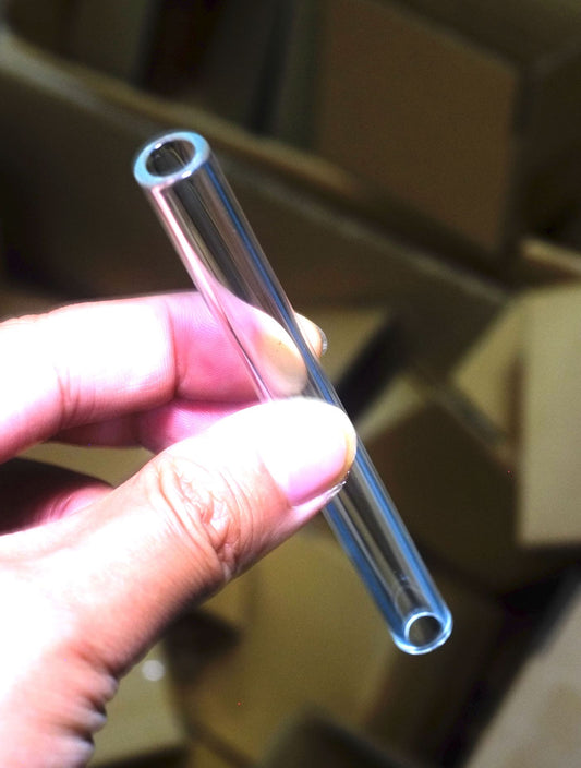 Why Do Oil Burner Pipes Have Thick Walls but a Thinner Bowl?