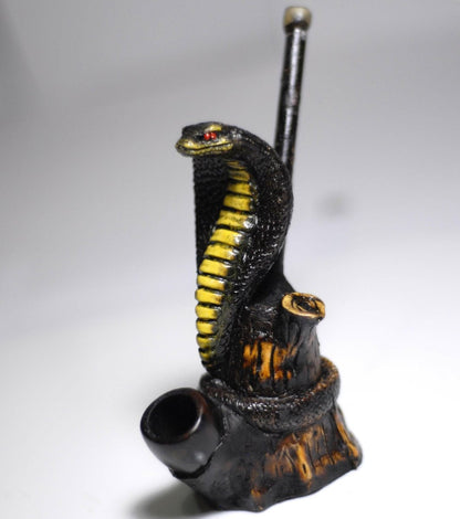 Attacking cobra ceramic pipe alternate view