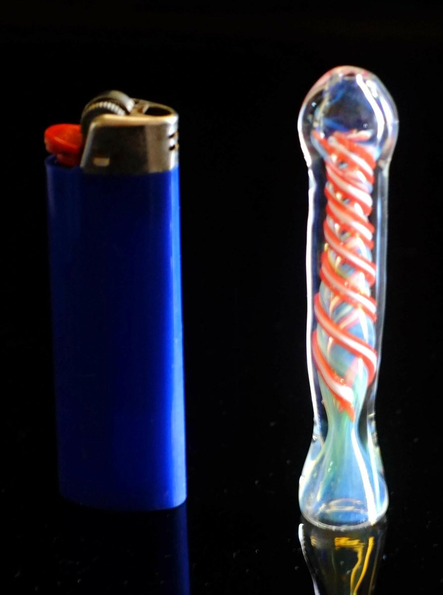 3.5" Swirl Colored Twist Design Glass Chillum PIpe - Simple Glass Pipe