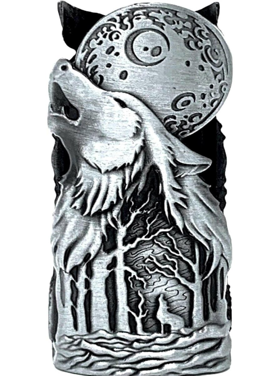 Bear and wolf lighter case reverse-side view