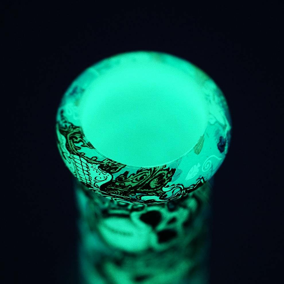 Graffiti silicone water pipe alternate design view