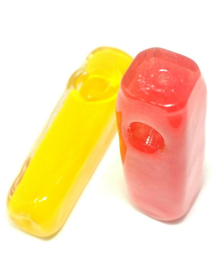 red or yellow rectangle glass spoon pipe detail
