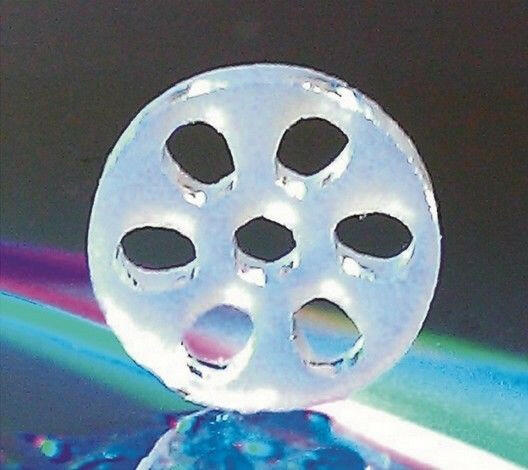 Honeycomb glass pipe screen multi-hole detail
