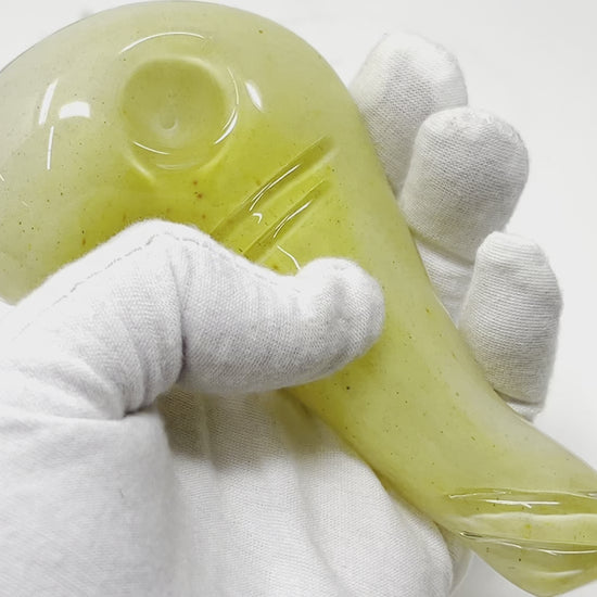 chick thign glass pipe