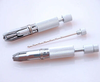 Senior pipe reamer with shank tool