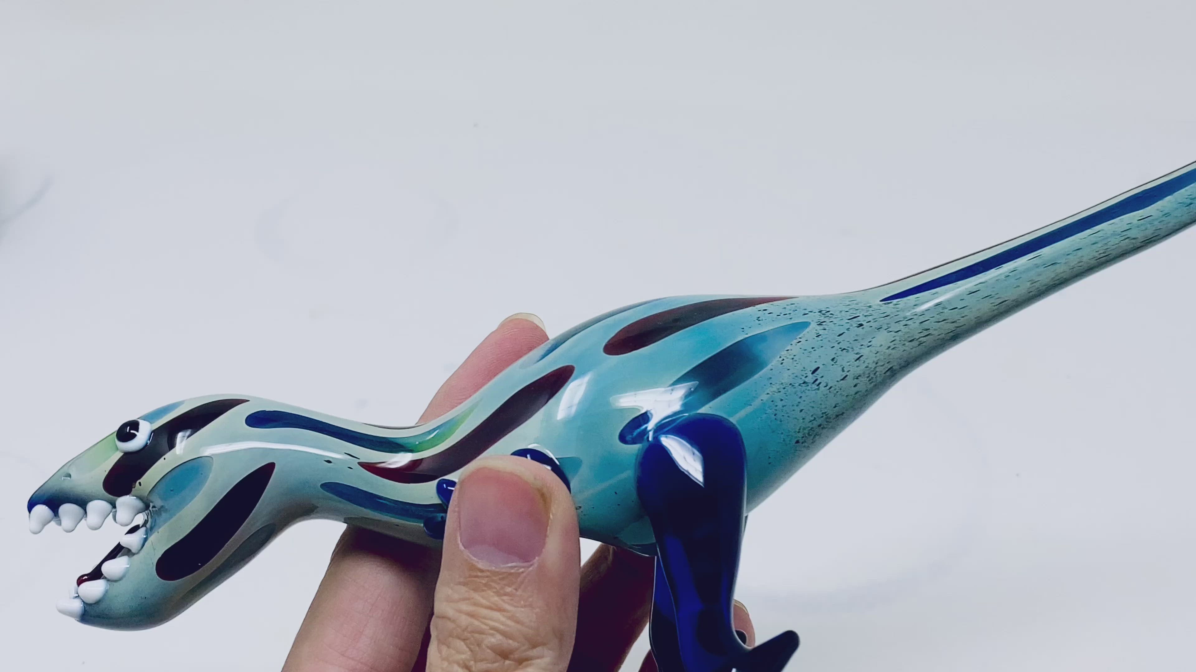 8" Dinosaurs Animal Glass Hand Pipe